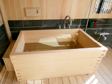 Large bath tub